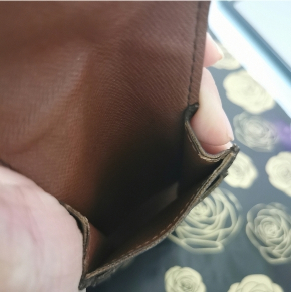 Louis Vuitton LV monogram cigarette card case - Picture 3 of 11